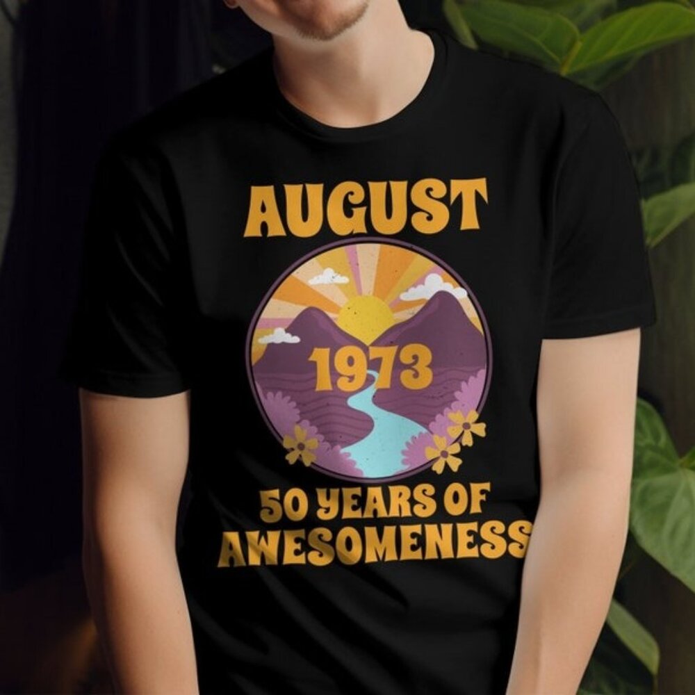 Vintage 1973 August T-Shirt, Retro 50th Birthday Gift, Classic 1970s Style Tee 1